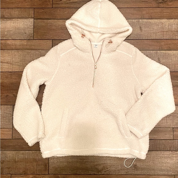 Old Navy Tops - Women’s Old Navy White Sherpa Quarter Zip Hoodie - Medium